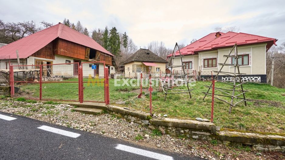 Casa  la munte cu teren generos in Com. Nucsoara, loc. Slatina jud. Arges! - Poză 8