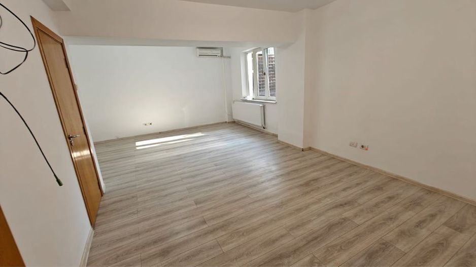 De inchiriat Garsoniera, Universitate - Cismigiu sector 2 - Poză 2