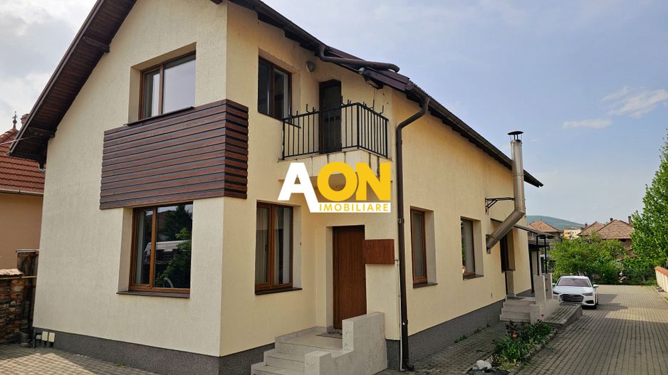 Spatiu de birouri la casa, 5 camere, 803 mp, Cetate - Poză 1