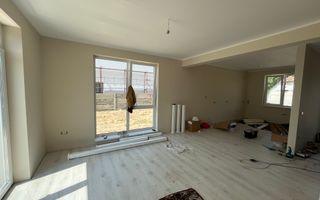 1/2 Duplex Utvin,4 Camere,2 Bai,Toate Utilitatile - Poză 4