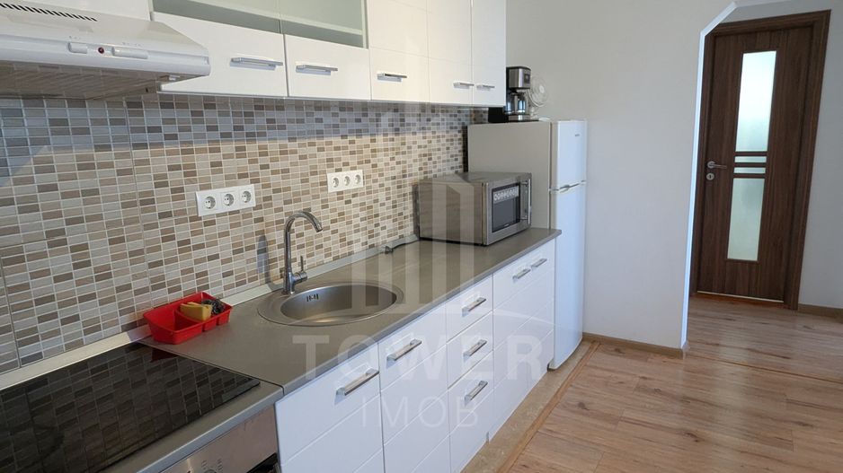 Apartament de inchiriat - 3 camere, priveliste - Hipodrom, Sibiu - Poză 3