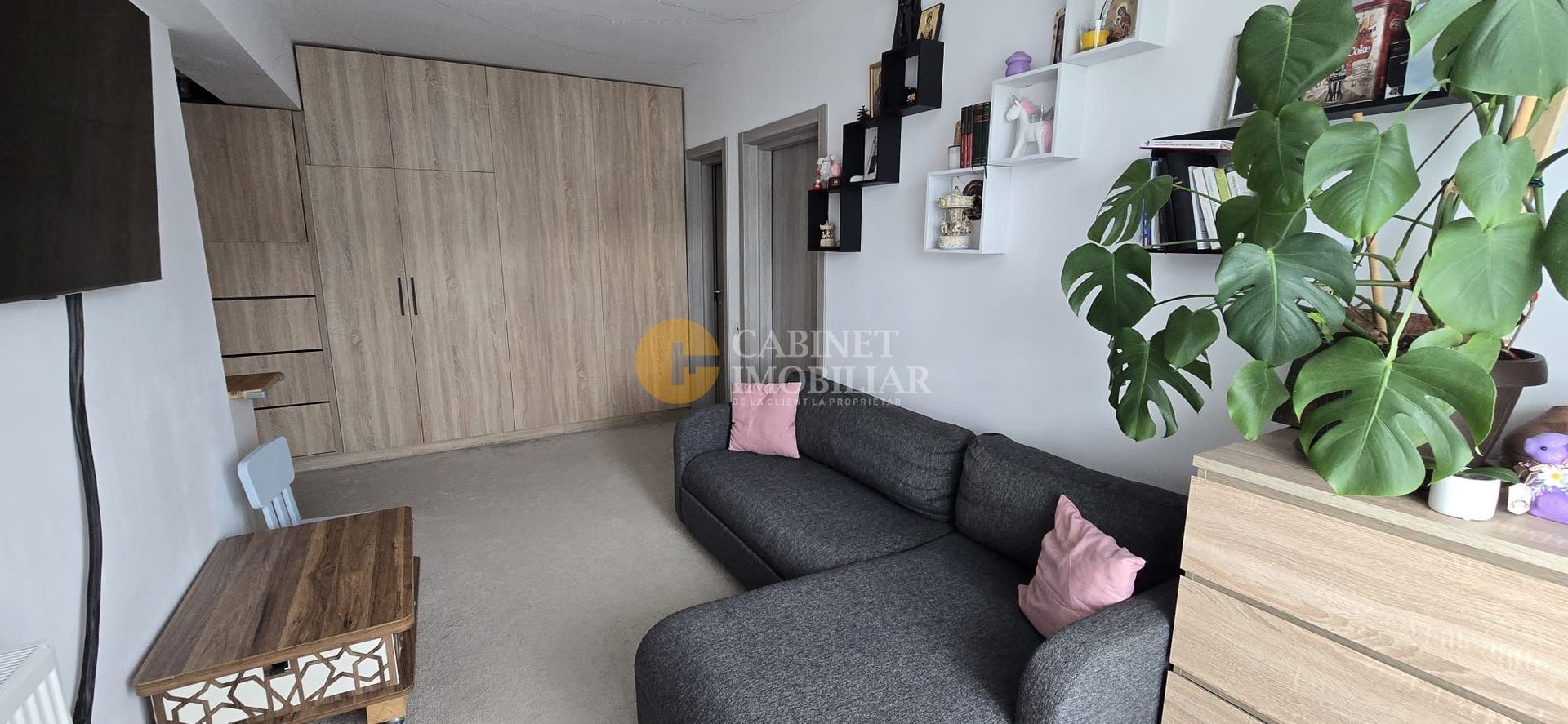 BLOC NOU INTABULAT - 3 CAMERE DECOMANDAT - ETAJ INTERMEDIAR - MOBILAT SI UTILAT - Poză 4