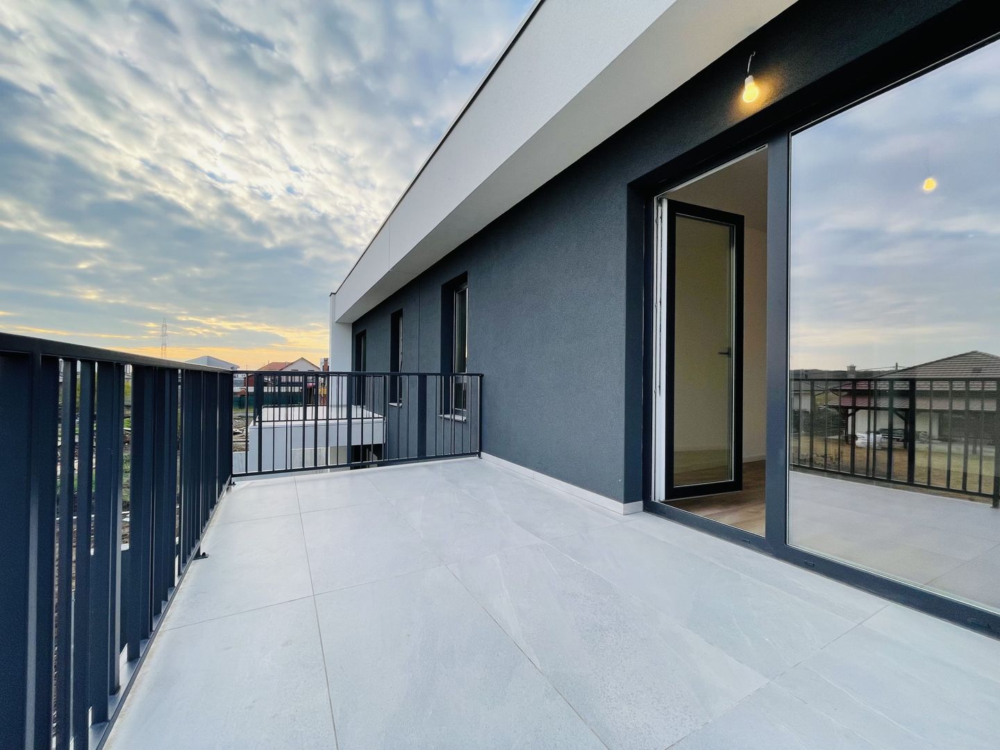 Duplex Ultramodern, impecabil executat | 4 dormitoare & 2 terase - Poză 2