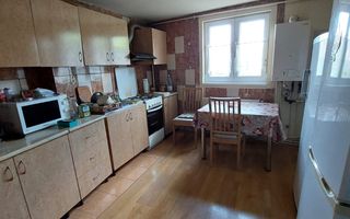 Casă cu potențial în Gruia – 4 camere, pod generos, zonă liniștită! - Poză 1