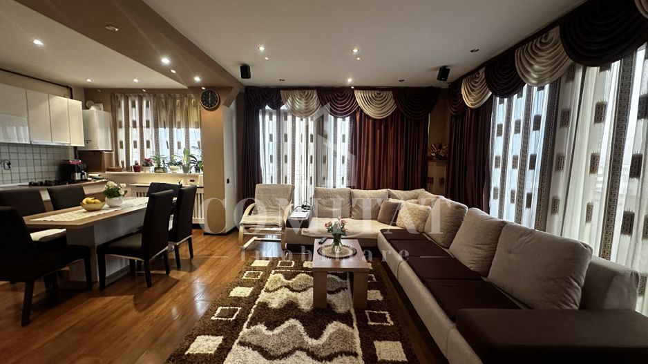 Apartament 3 camere | Scara interioară | Zona Str Porii - Poză 4