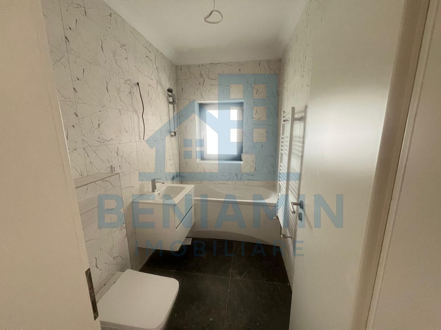 Garsoniera Decomandata - 45mp - balcon - parcare - Sanpetru - Roca - Poză 6