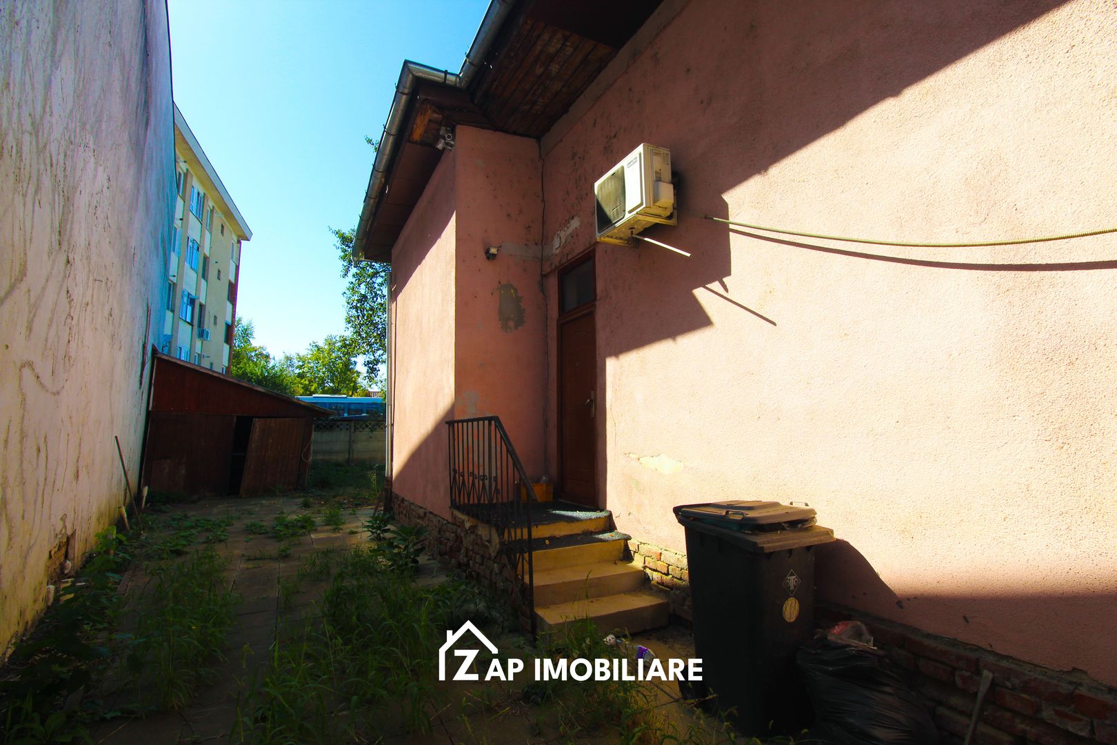 Central | Casă individuala| Strada Rodnei | Suprafață Teren 320 mp - Poză 2