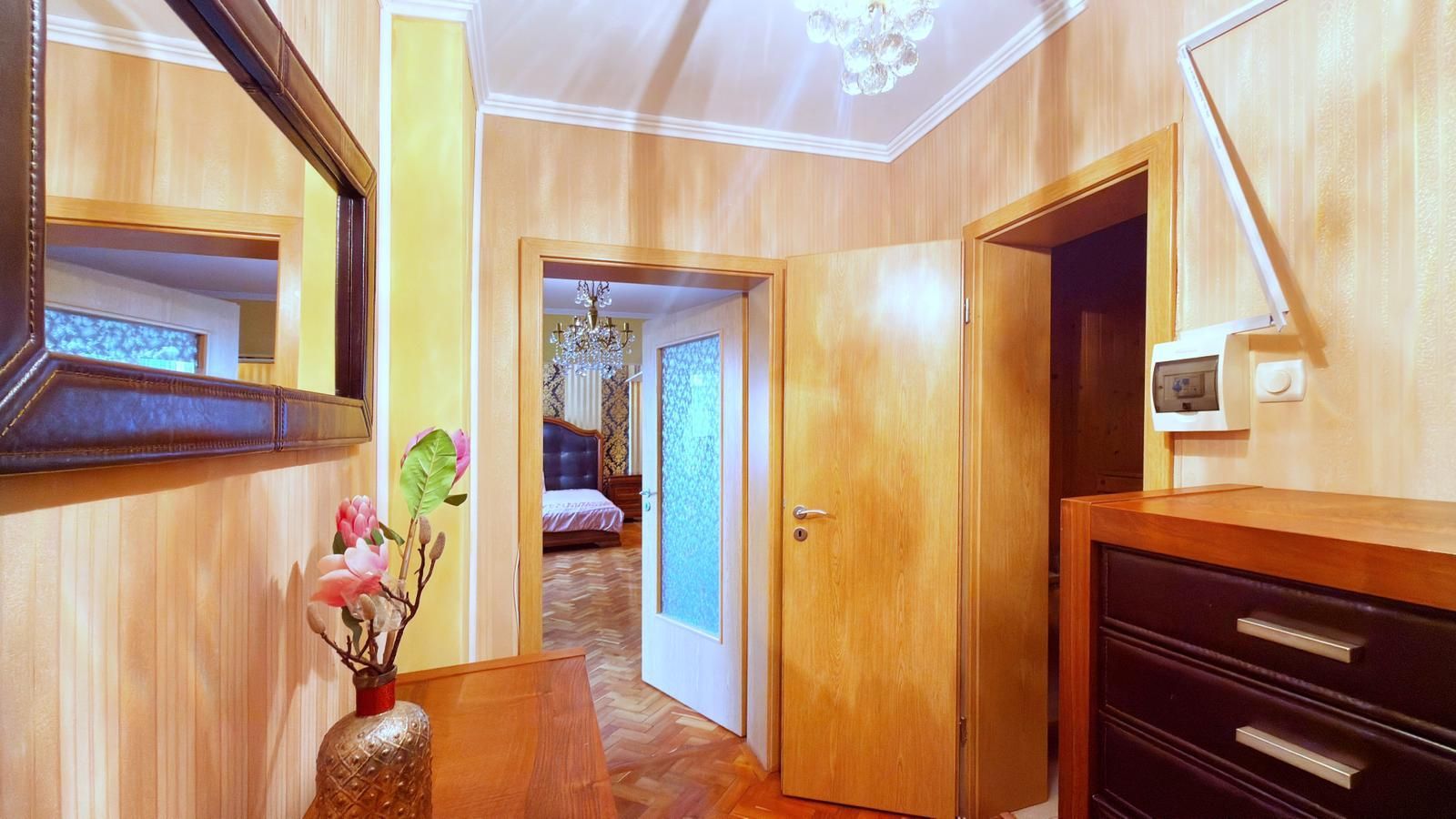 Apartament elegant cu saună proprie - Calea Mosilor 5/8 bloc 1980 - Poză 18