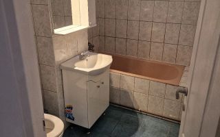 Apartament 2 camere decomandat -spatios ,balcon inchis, zona Sarelui - Poză 9