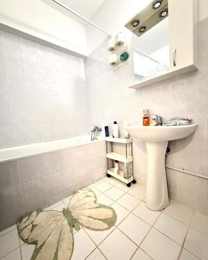 Vânzare Studio Lux 53 mp, Mall Vitan, Bloc 2001 cu Pază, Mobilat Complet - Poză 5