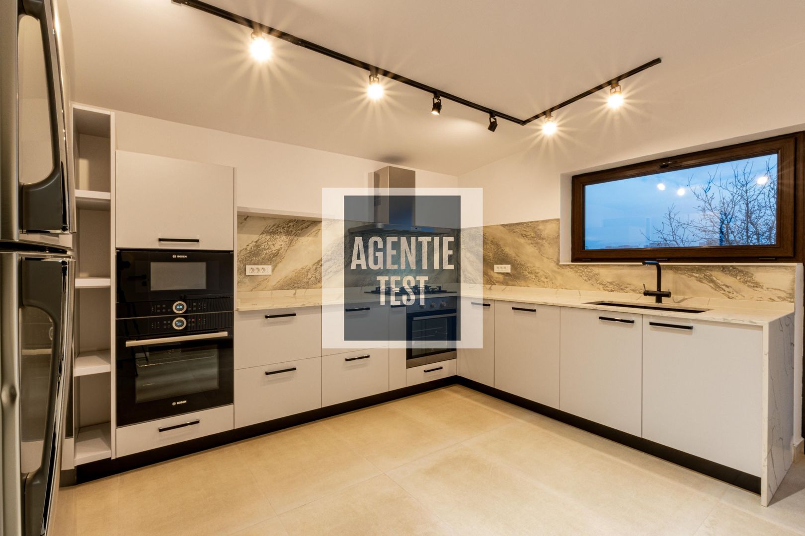 Apartament cu 4 camere de închiriat în zona Alexandru cel Bun - Poză 2
