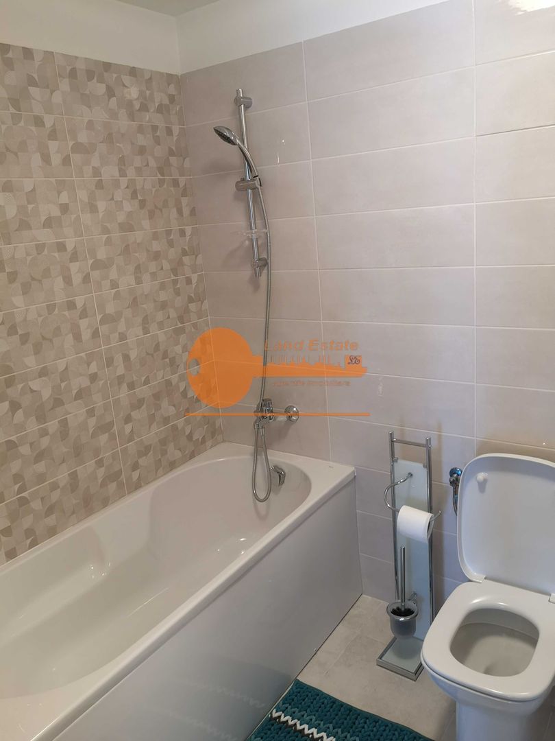 3 camere Moghioros REsidence ( loc parcare ) - Poză 3