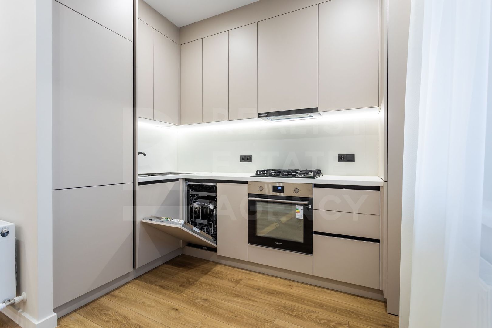 Vânzare, apartament, 3 camere + living, strada Nicolae Dimo, Râșcani - Poză 8