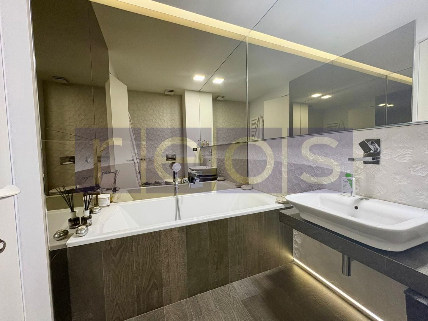 DE VANZARE APARTAMENT 3 CAMERE PREMIUM HERĂSTRĂU  | PARCARE SUBTERANA - Poză 10