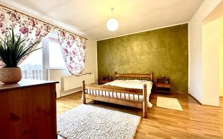 Casa la intrare în Ghiroda - Poză 18