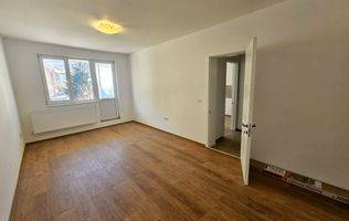Apartament cu o camera, 40 mp utili + balcon 10 mp, etaj 1, Cetate