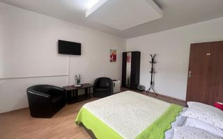 Pensiune superba cu piscina | COMISION 0 | Girocului - Poză 8