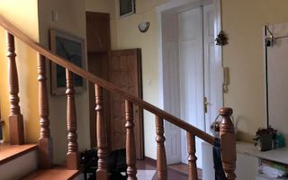 Vila generoasa,destinatii multiple - Poză 13