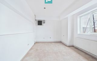 Clădire P+E parcare si platformă betonată 700mp - Poză 4