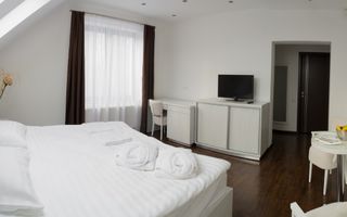 CASA DE LUX ÎN ZONA LIVEZENI - Poză 9