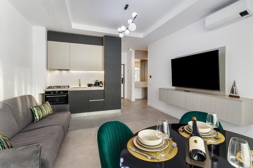 Apartament 2 camere de închiriat – AXXIS Residence – VEDERE LA MARE - Poză 1