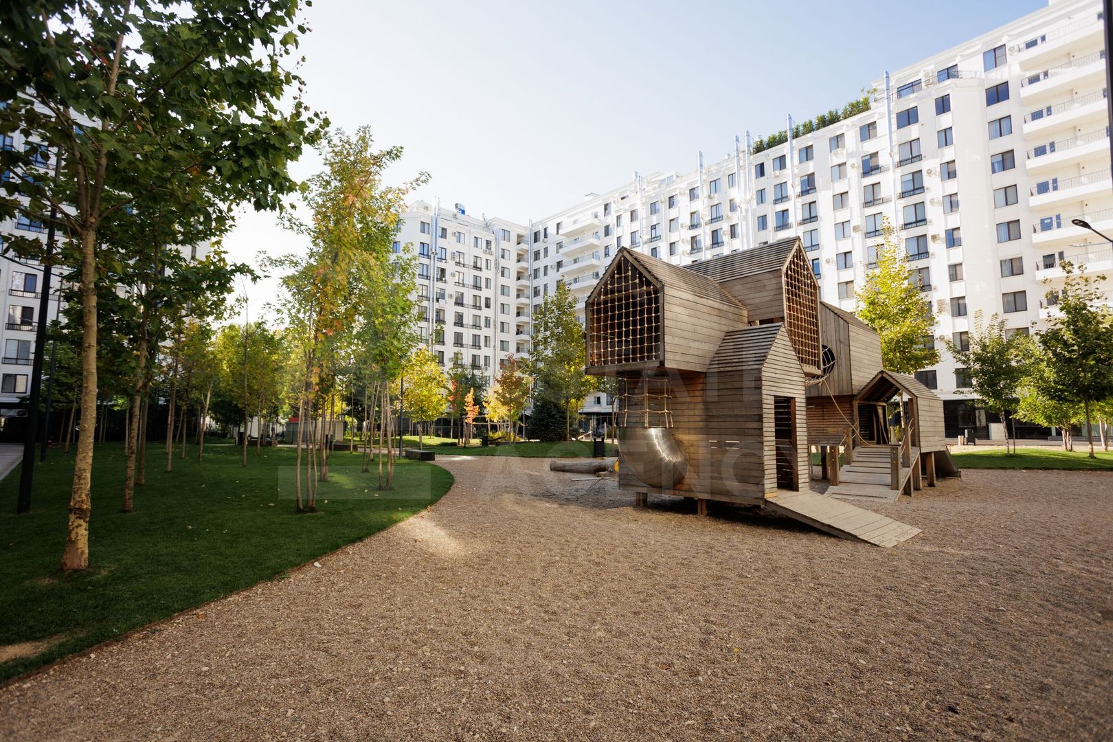 Vânzare, apartament, 3 camere str. Ioana Radu,Buiucani - Poză 1