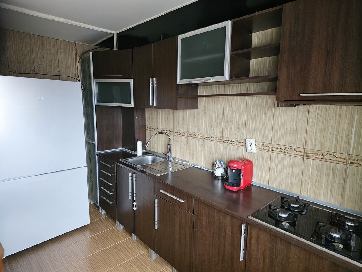 Apartament 3 camere Titan, pet friendly, 2 balcoane, mobilat modern - Poză 2
