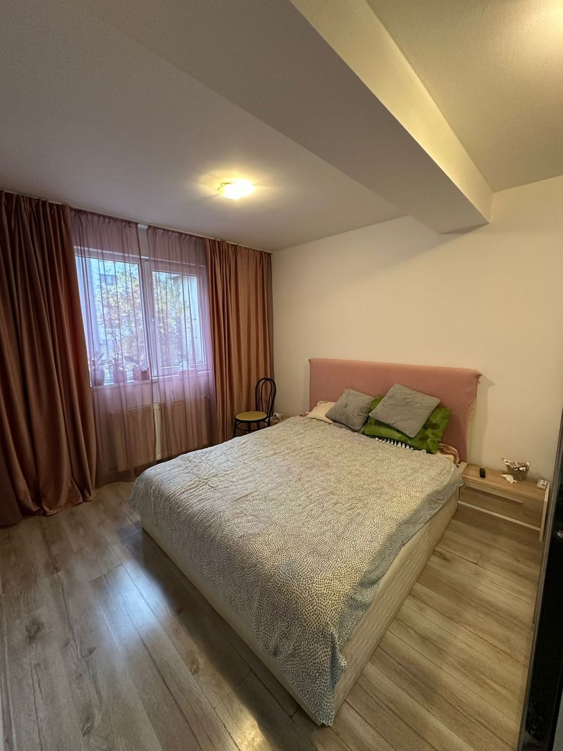 Apartament decomandat 3 Camere Turnu Magurele - Poză 3