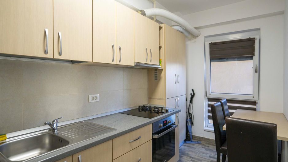 Apartament de vanzare 2 camere Bloc nou zona Decebal Oradea - Poză 5