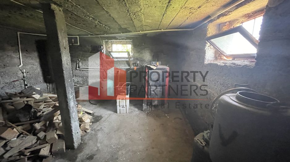 Casa Batraneasca Reconditionata Tohanita Bran 2300 mp Teren - Poză 5