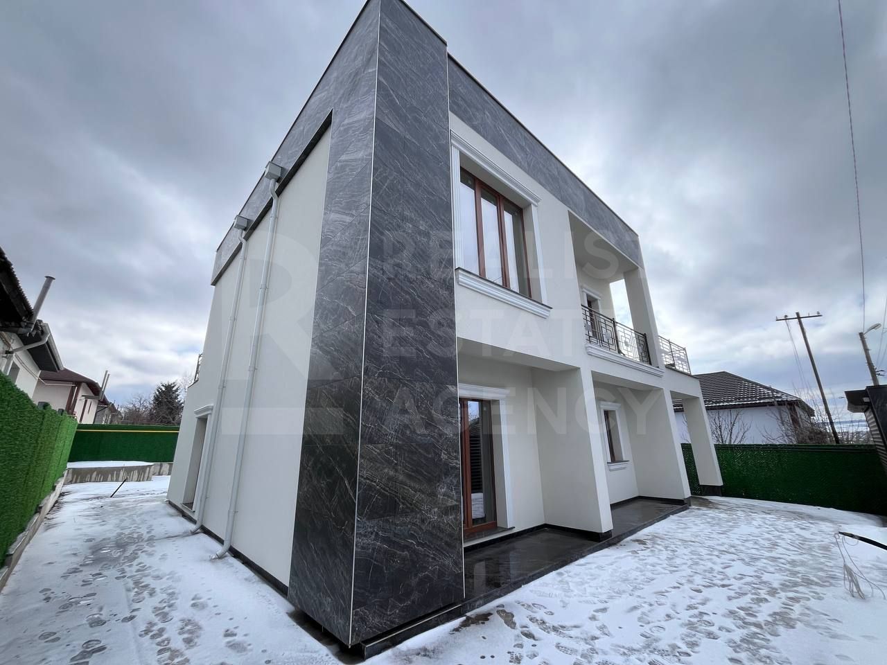 Vânzare, Hi-Tech, 2 nivele, 4 camere, strada Andrei Kolosov ,Cricova - Poză 4