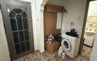Vand apartament 3 camere micro 40 - Poză 2