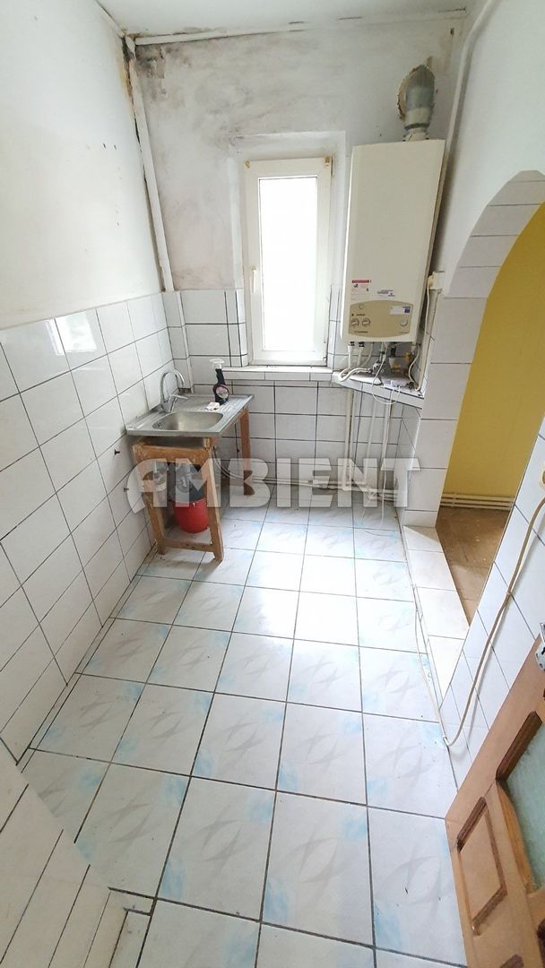 Apartament 3 camere, etaj 4, zona Racoviță; - Poză 2