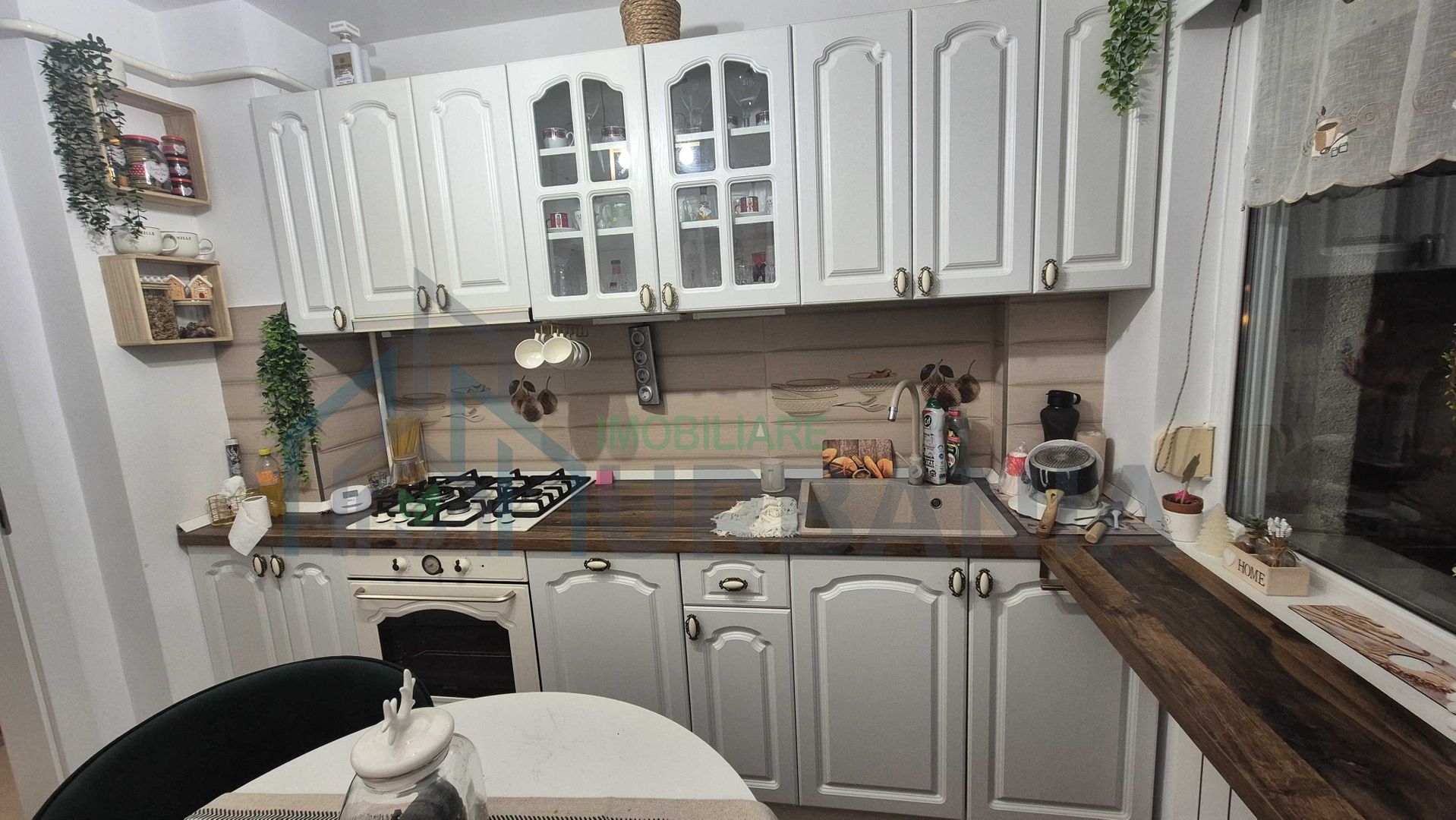 Apartament 3 camere Podu Roșu/ Splai Bahlui - Poză 4