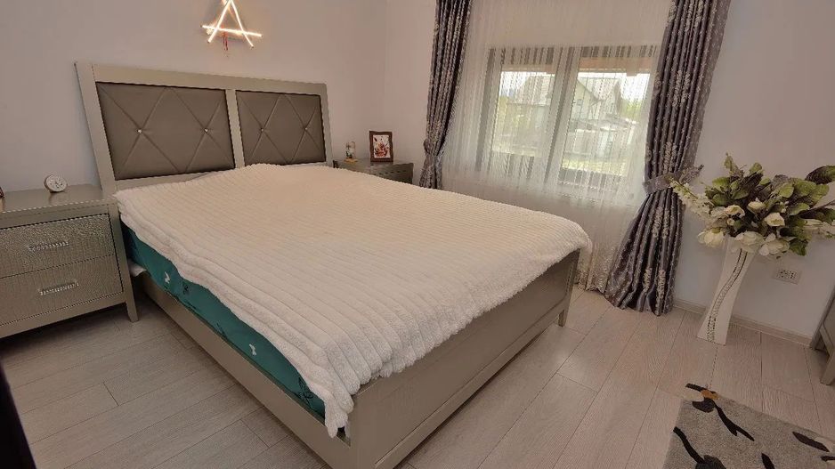 Casa individuala 7 camere Targu Neamt - Poză 8