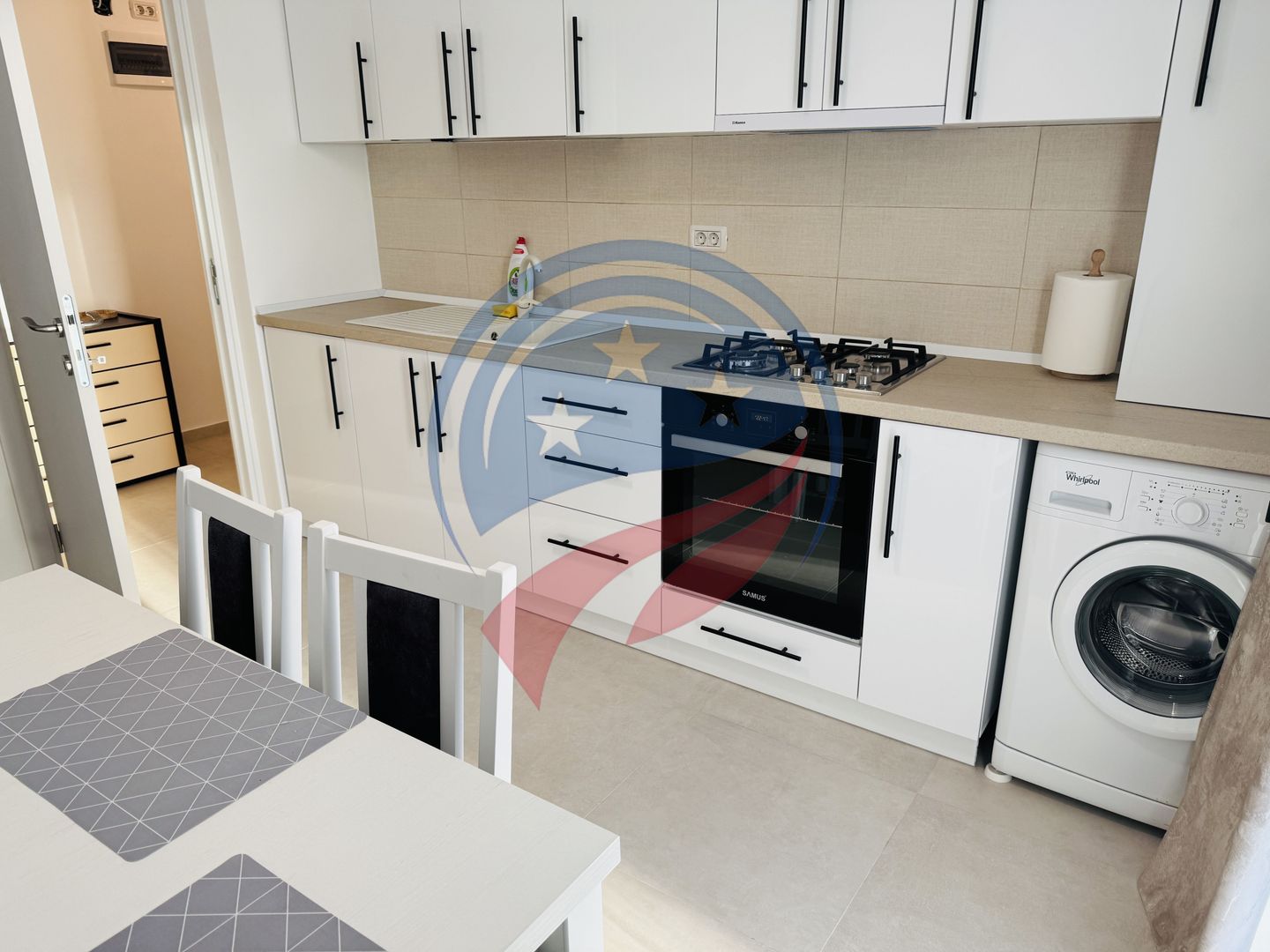 Apartament LUX vis-a-vis de MALL ELECTRO, Regim Hotelier - Poză 1