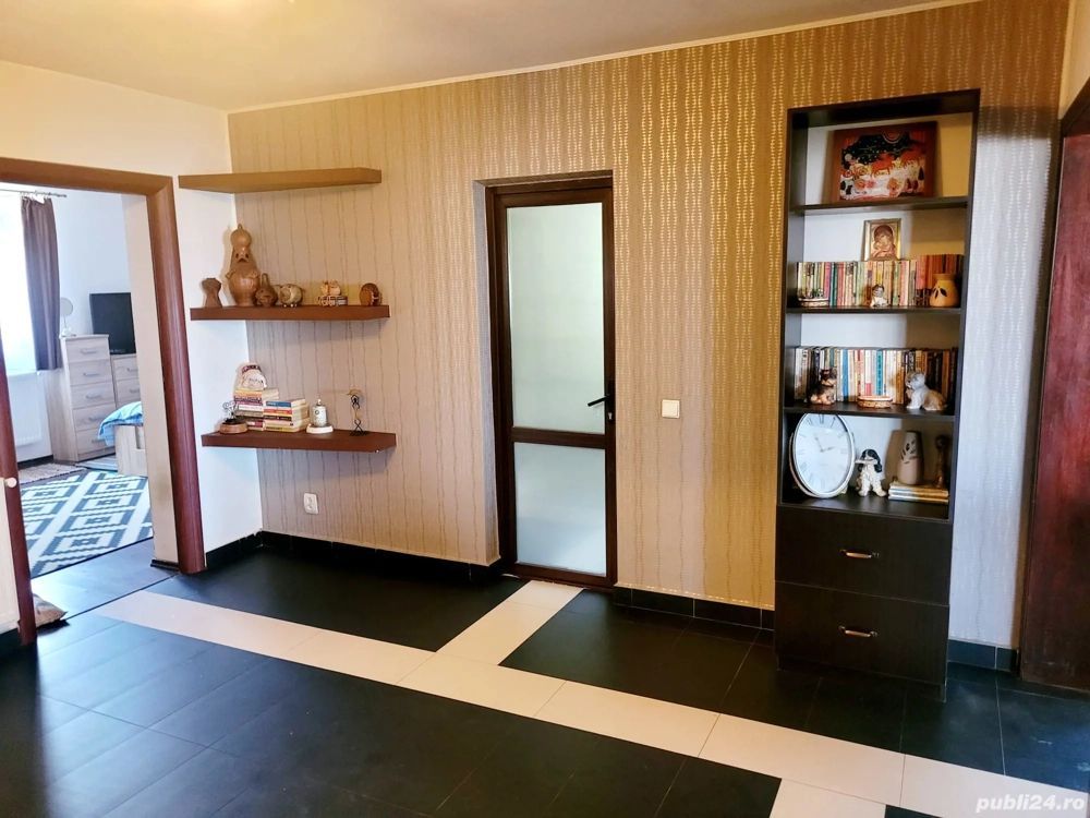 Apartament cu 3 camere - Poză 4
