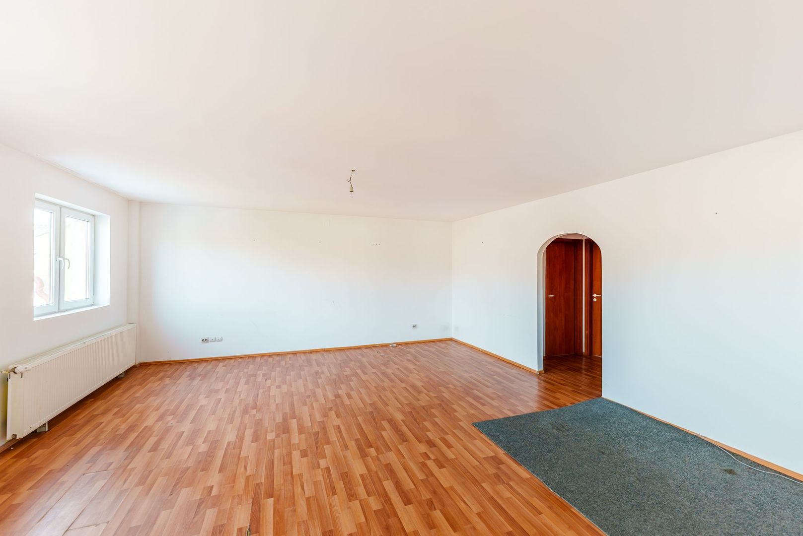 VÂNDUT! Apartament cu 3 camere in  Aradul Nou. - Poză 2