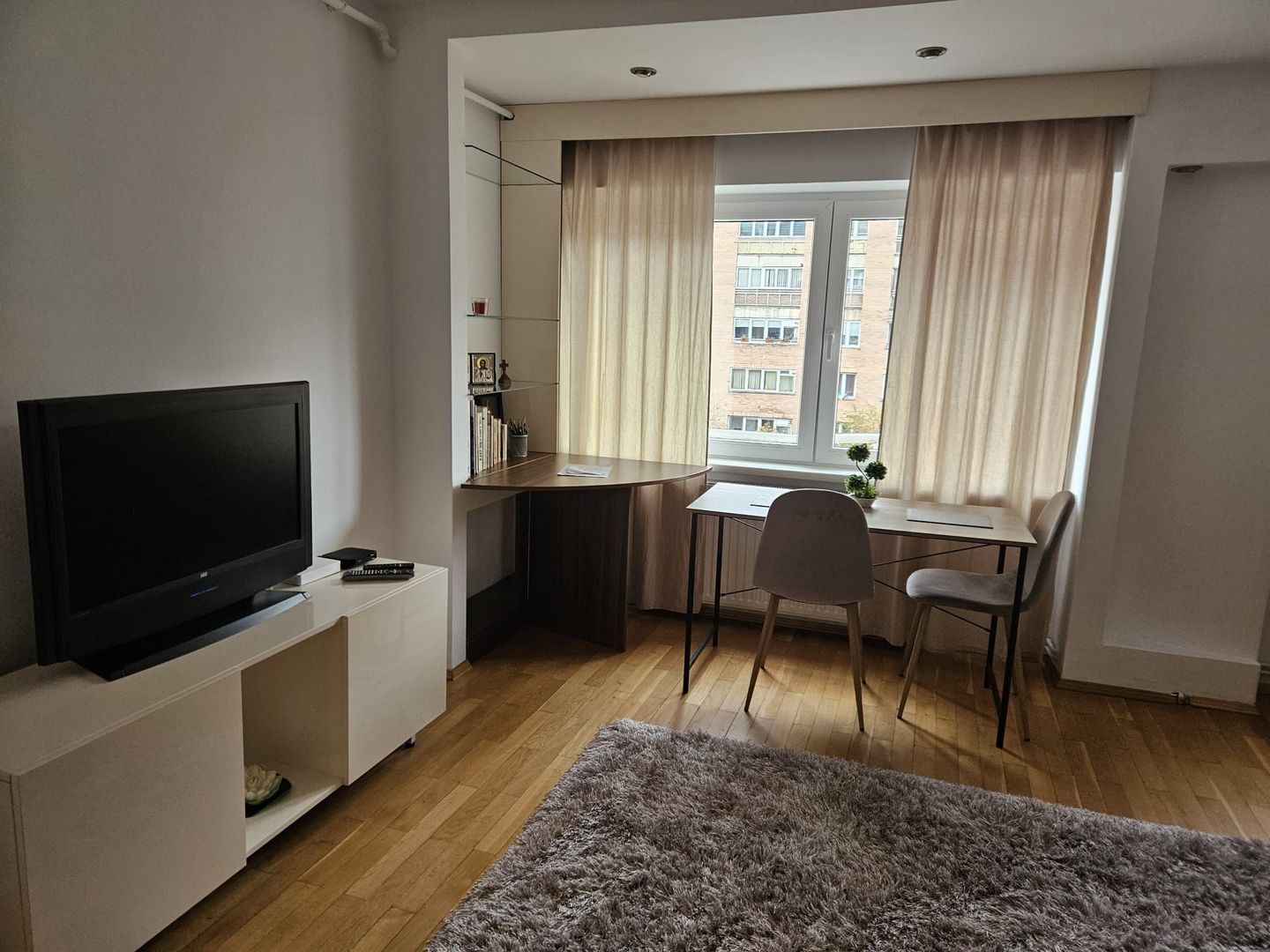 Garsoniera  in zona centrala, la prima închiriere - Poză 4