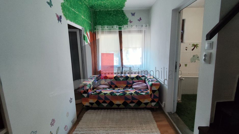 Vila de inchiriat/ Spatiu comercial.(etaj1/mansarda) Domenii - Poză 8