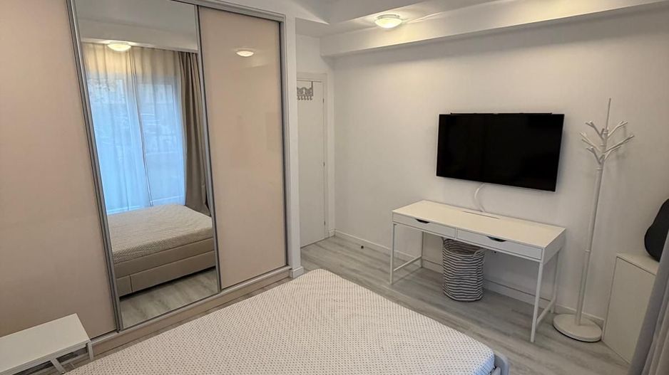 COSMOPOLIS - Apartament cu 3 camere si gradina, mobilat si utilat. - Poză 6