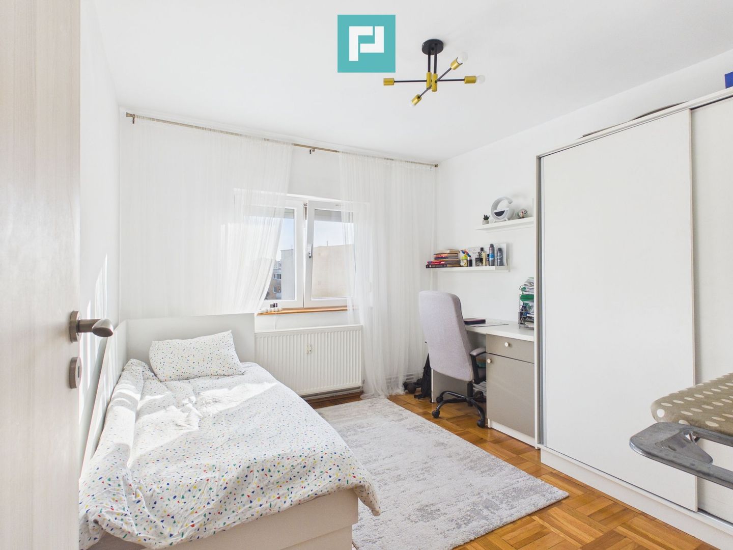 Apartament superb cu 5 camere, in Vlaicu - Poză 13