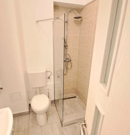 Studio de vanzare - Poză 6