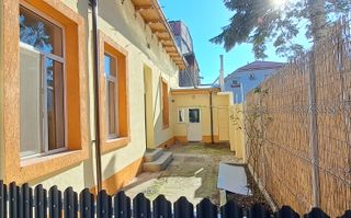 Dimitrie Cantemir, metrou Tineretului la 350 m, casa 2 camere + curte - Poză 1