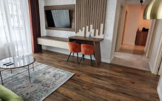 Apartament 3 camere, Royal Town, Copou - Poză 2