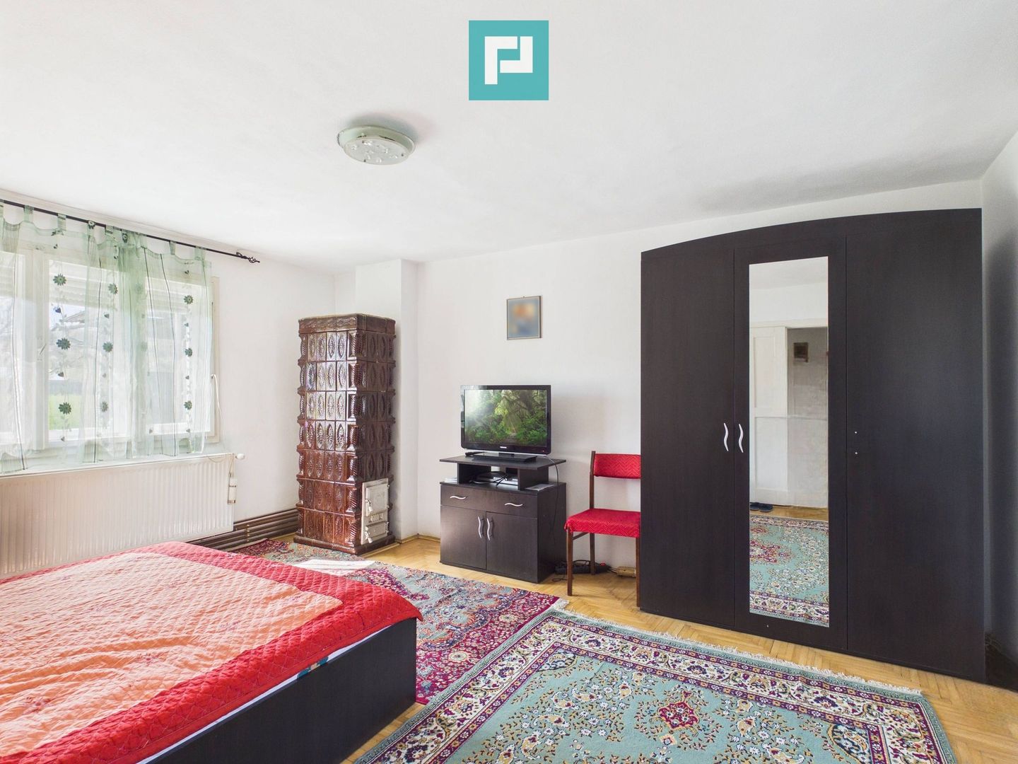 Casă solidă cu 5 camere in localitatea Almaș, Arad - Poză 4