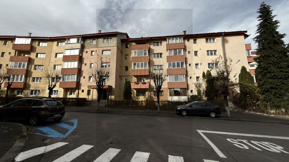 Închiriere Apartament 2 Camere Decomandat – Zona Răcădău, Brașov - Poză 1