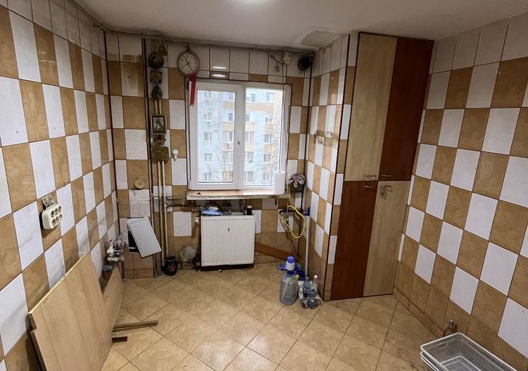 Apartament  4 camere de vanzare Apusului - Poză 4