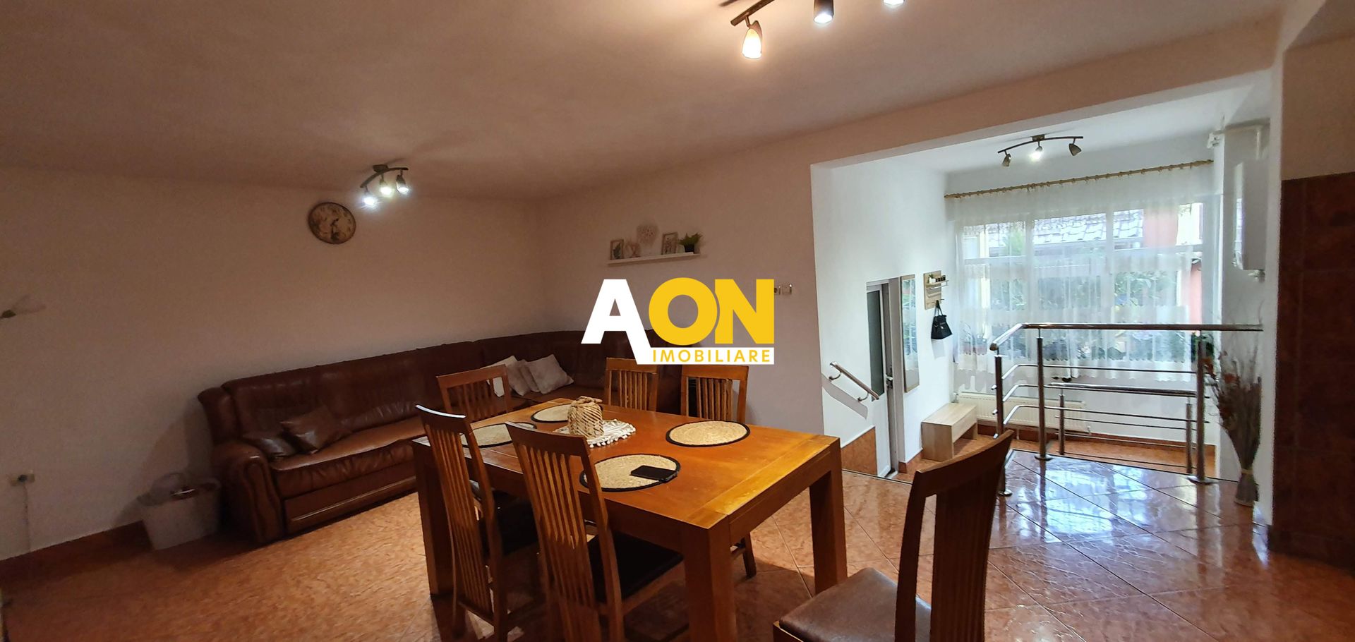 Casa cu 7 camere, 2 spatii comerciale, pretabila pt. birouri, Centru - Poză 11