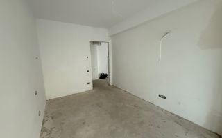 Apartament 4 Camere de Vanzare - Poză 15